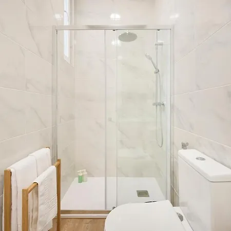 Sun & Sands Terrace Apts, By Timecooler דירה *