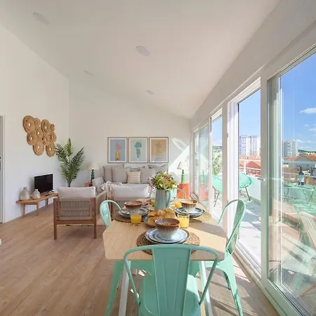 Sun & Sands Terrace Apts, By Timecooler