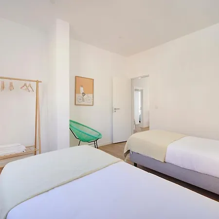 Sun & Sands Terrace Apts, By Timecooler דירה